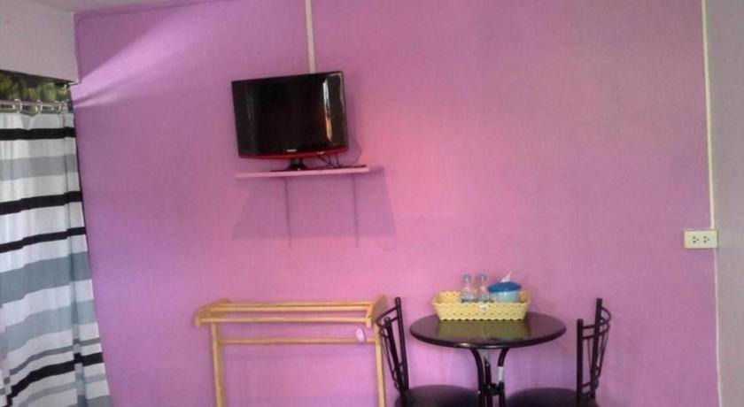 Oyo 1163 Eden Hostel Phuket Bagian luar foto